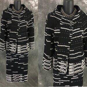 BEAUTIFUL St John knit black white jacket skirt suit size 14